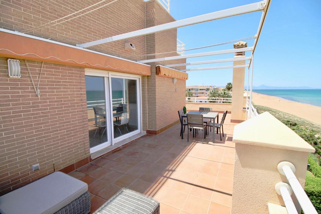 Atico Frontal Al Mar Con Piscina Privada By Homeprive Denia Luaran gambar