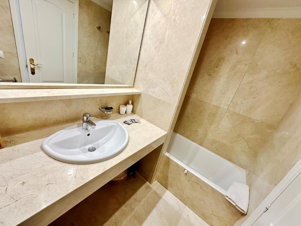 Atico Frontal Al Mar Con Piscina Privada By Homeprive Denia Luaran gambar